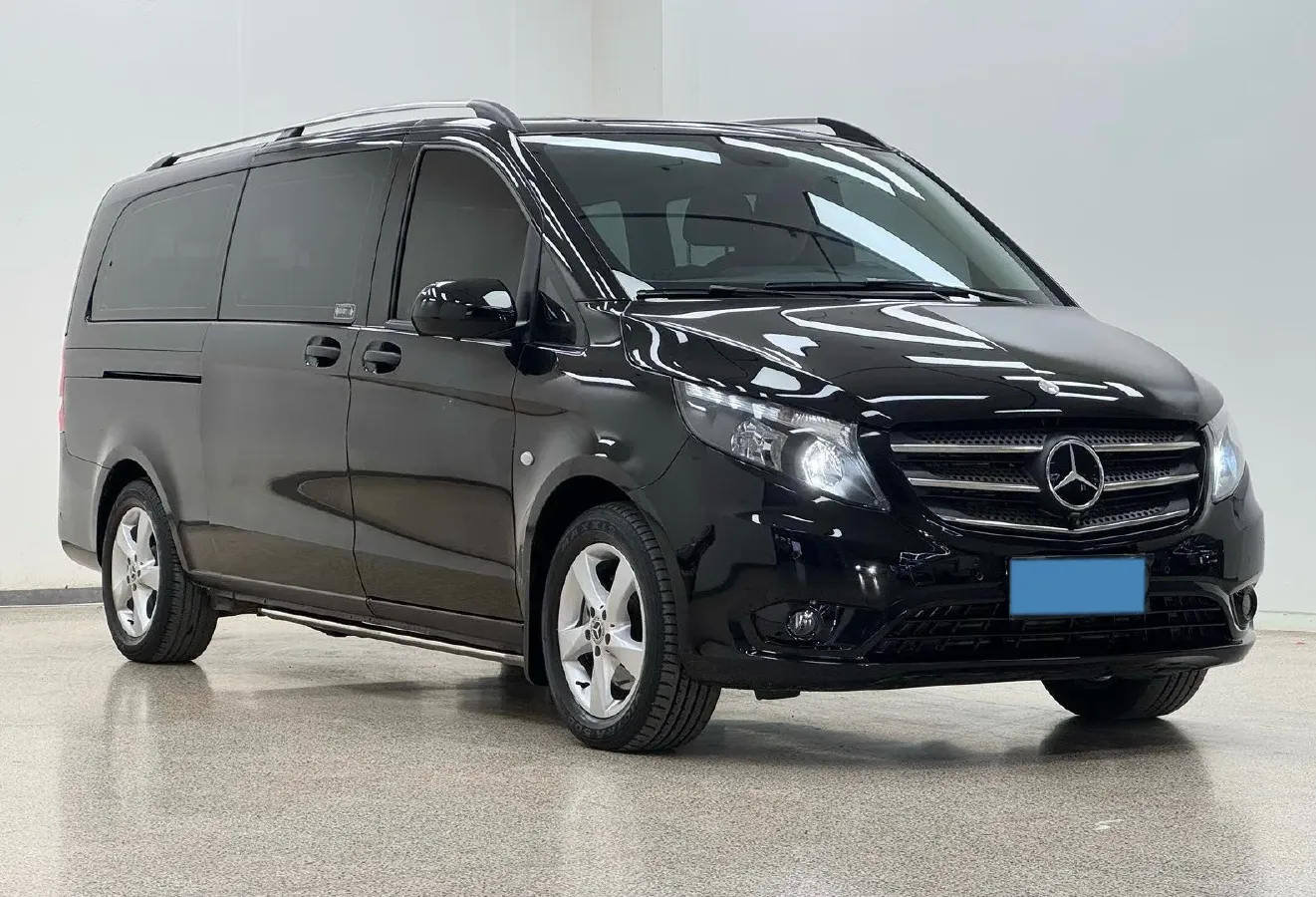 2021 Mercedes-Benz Vito 2.0T 211HP L4 9AT,autocango,china used car exporter,china ev exporter,chinese used car exporter,chinese used ev exporter
