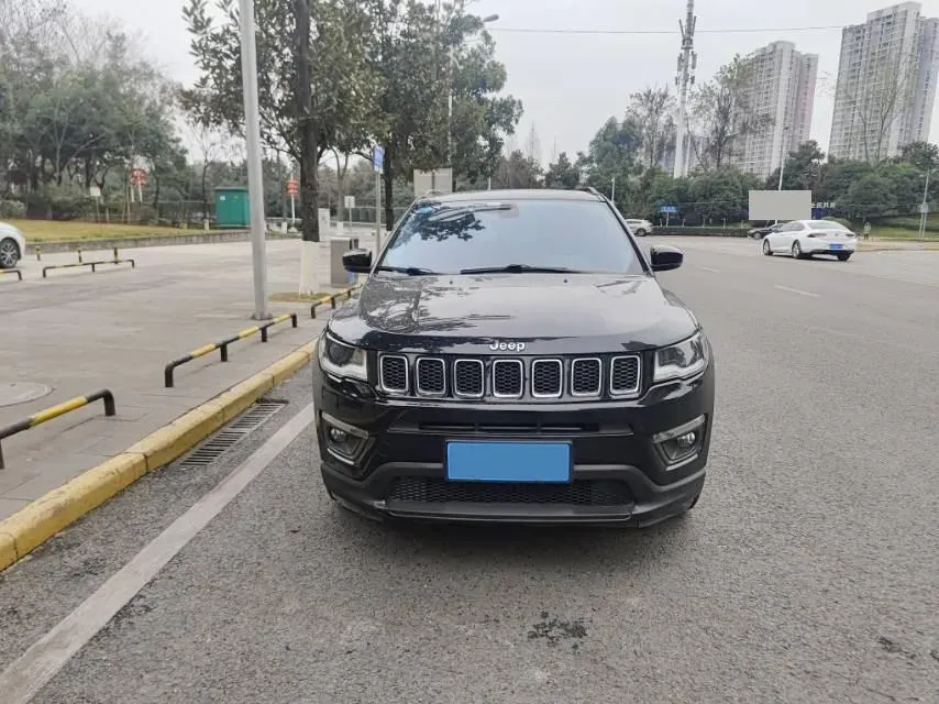 2019 Jeep Compass 1.3T 173HP L4 7DCT,autocango,china used car exporter,china ev exporter,chinese used car exporter,chinese used ev exporter