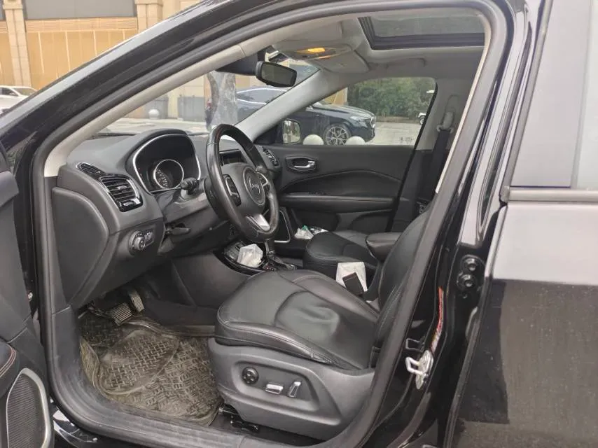 2019 Jeep Compass 1.3T 173HP L4 7DCT,autocango,china used car exporter,china ev exporter,chinese used car exporter,chinese used ev exporter