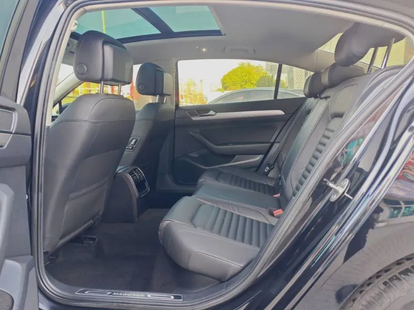 2019 Chevrolet Malibu XL 2.0T 241HP L4 9AT,autocango,china used car exporter,china ev exporter,chinese used car exporter,chinese used ev exporter