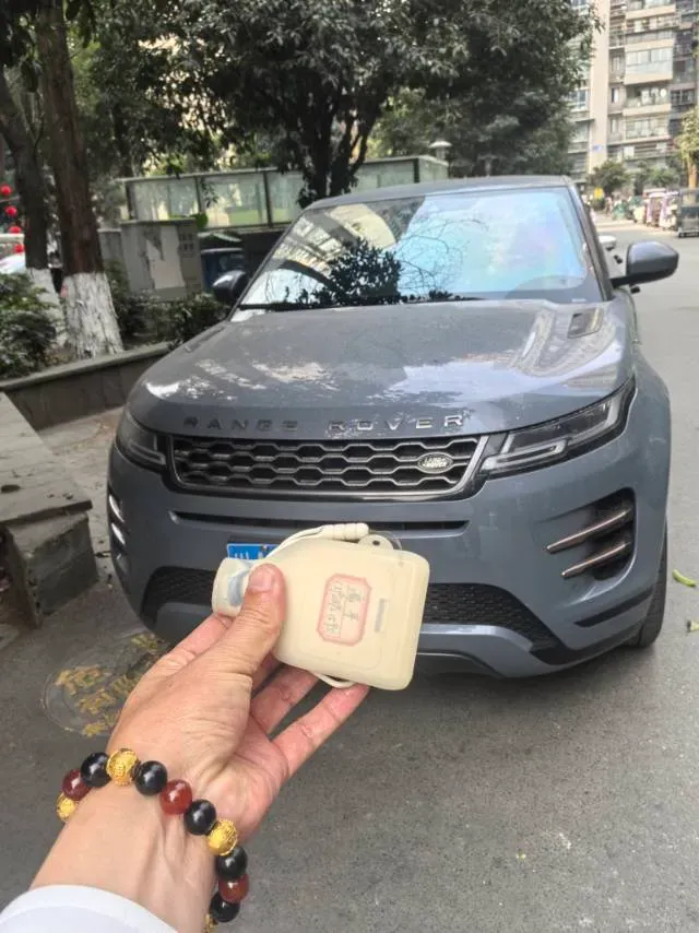 2020 Land Rover Range Rover Evoque 2.0T 249HP L4 9AT,autocango,china used car exporter,china ev exporter,chinese used car exporter,chinese used ev exporter