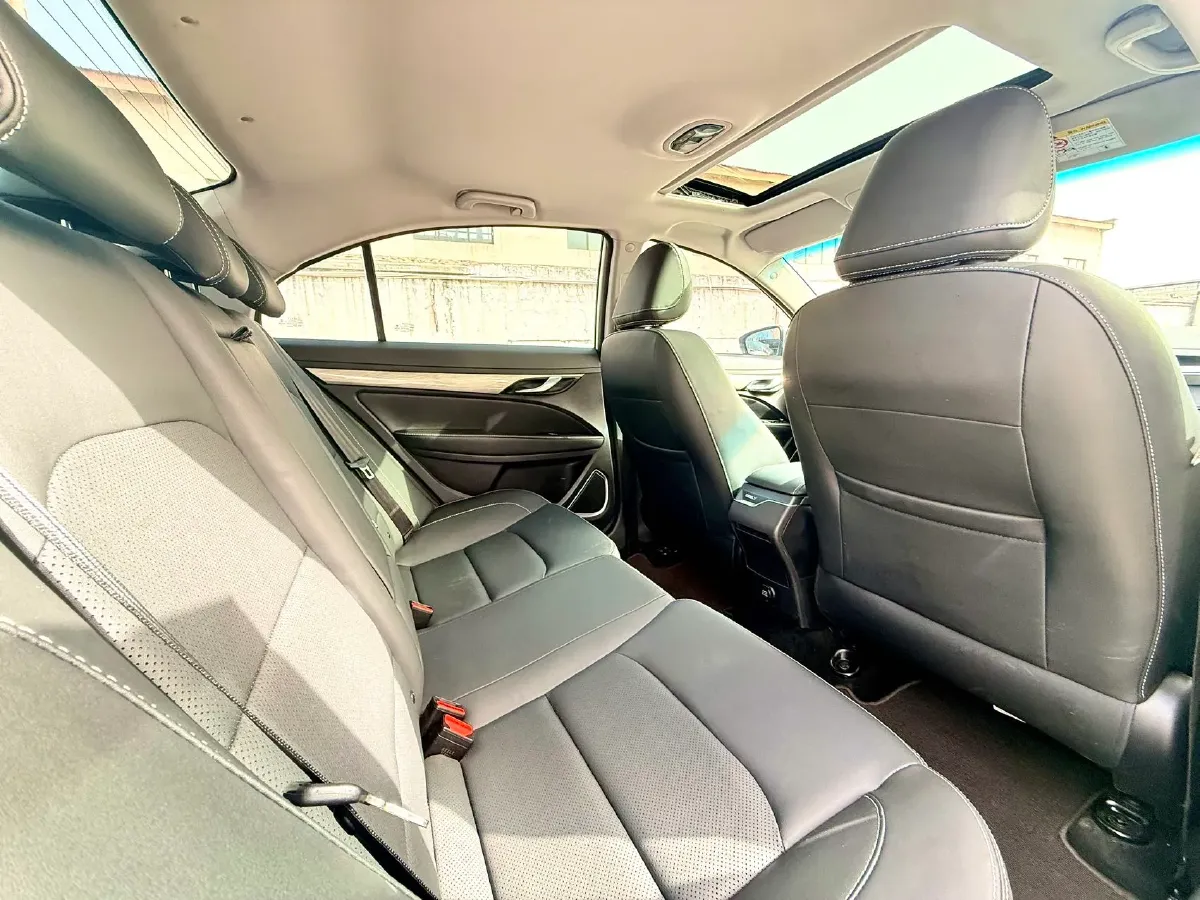 2019 Geely Emgrand 1.5L 109HP L4 5MT,autocango,china used car exporter,china ev exporter,chinese used car exporter,chinese used ev exporter