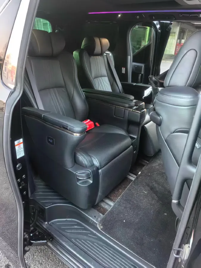 2021 Toyota Alphard 2.5L 117HP L4 E-CVT Hybrid,autocango,china used car exporter,china ev exporter,chinese used car exporter,chinese used ev exporter