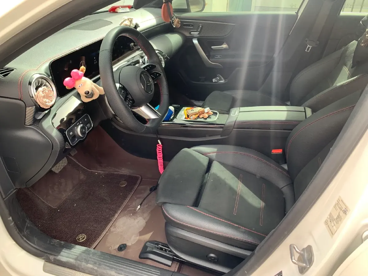 2025 Mercedes-Benz A Class 1.3T 163HP L4 7DCT,autocango,china used car exporter,china ev exporter,chinese used car exporter,chinese used ev exporter