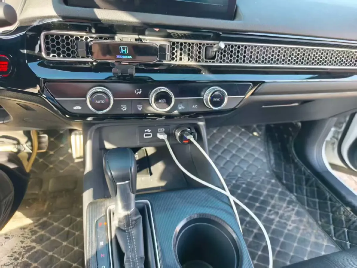 2022 Honda Civic 1.5T 182HP L4 CVT,autocango,china used car exporter,china ev exporter,chinese used car exporter,chinese used ev exporter