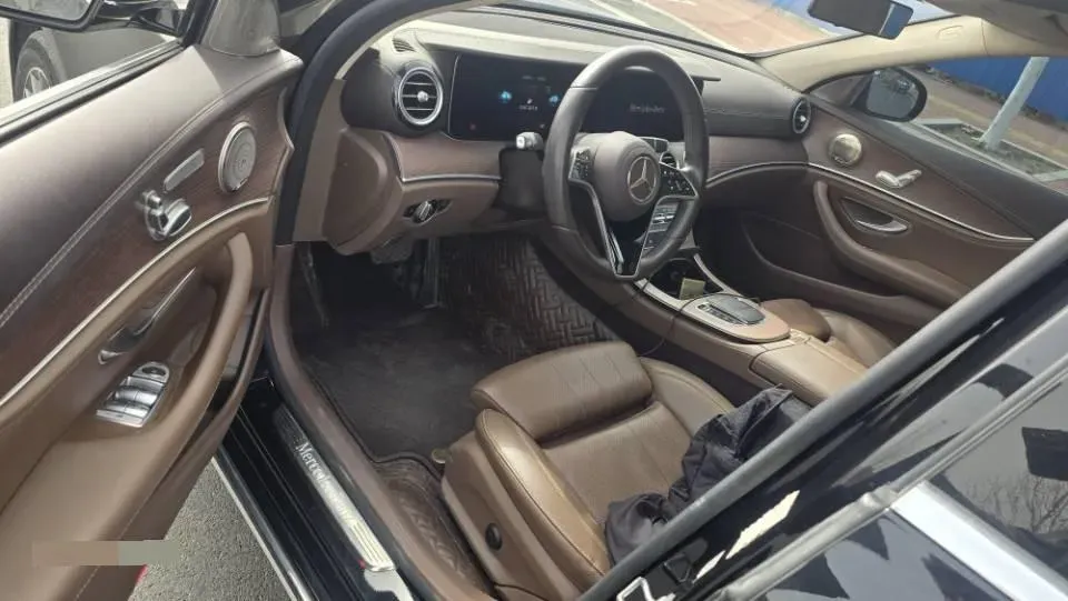 2022 Mercedes-Benz E Class 2.0T 197HP L4 9AT,autocango,china used car exporter,china ev exporter,chinese used car exporter,chinese used ev exporter