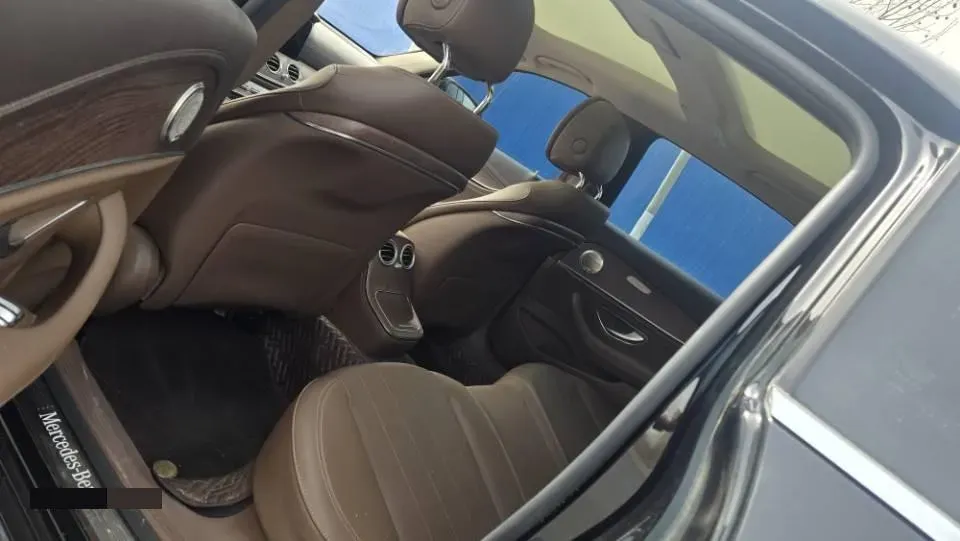 2022 Mercedes-Benz E Class 2.0T 197HP L4 9AT,autocango,china used car exporter,china ev exporter,chinese used car exporter,chinese used ev exporter