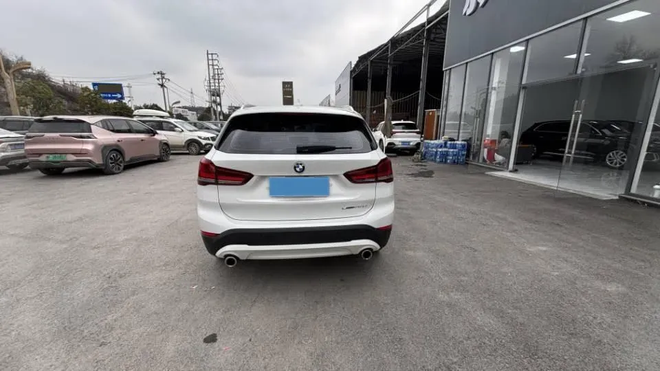 2021 BMW X1 1.5T 140HP L3 7DCT,autocango,china used car exporter,china ev exporter,chinese used car exporter,chinese used ev exporter