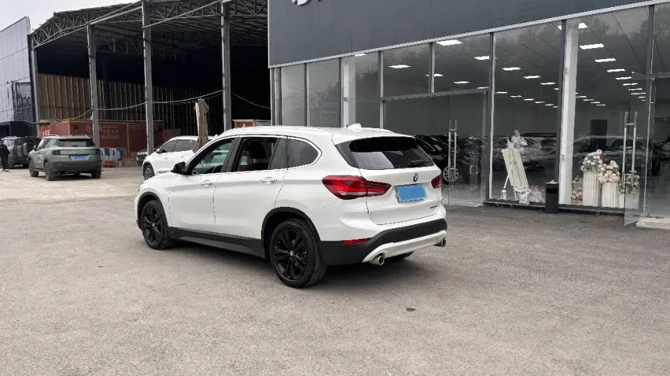 2021 BMW X1 1.5T 140HP L3 7DCT,autocango,china used car exporter,china ev exporter,chinese used car exporter,chinese used ev exporter