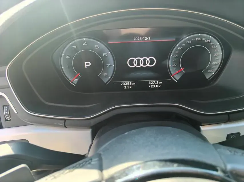 2022 Audi A4L 2.0T 190HP L4 7DCT,autocango,china used car exporter,china ev exporter,chinese used car exporter,chinese used ev exporter