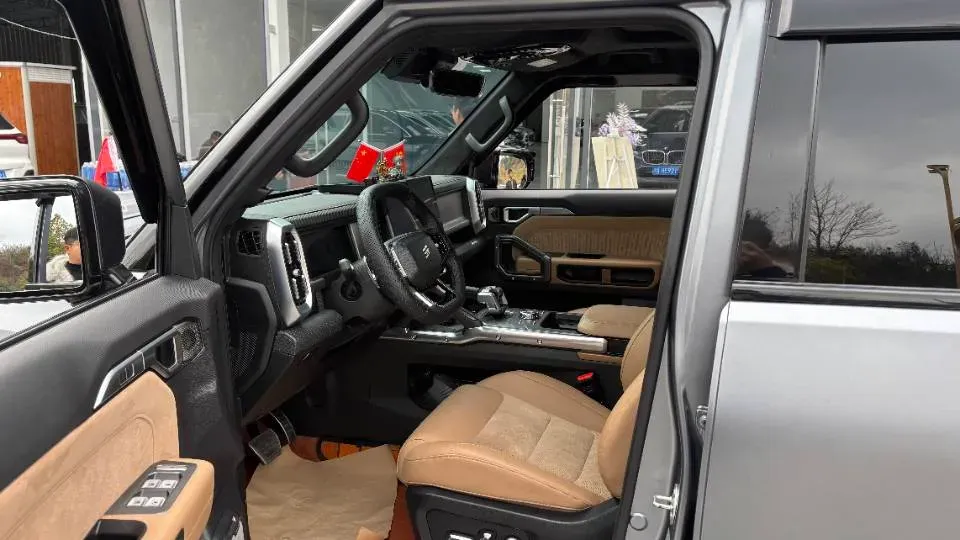 2023 Jetour Traveller 2.0T 254HP L4 7DCT,autocango,china used car exporter,china ev exporter,chinese used car exporter,chinese used ev exporter