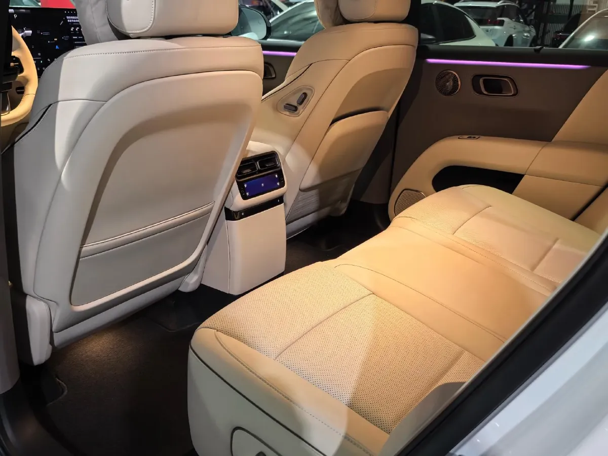 2025 Li i6 BEV,autocango,china used car exporter,china ev exporter,chinese used car exporter,chinese used ev exporter