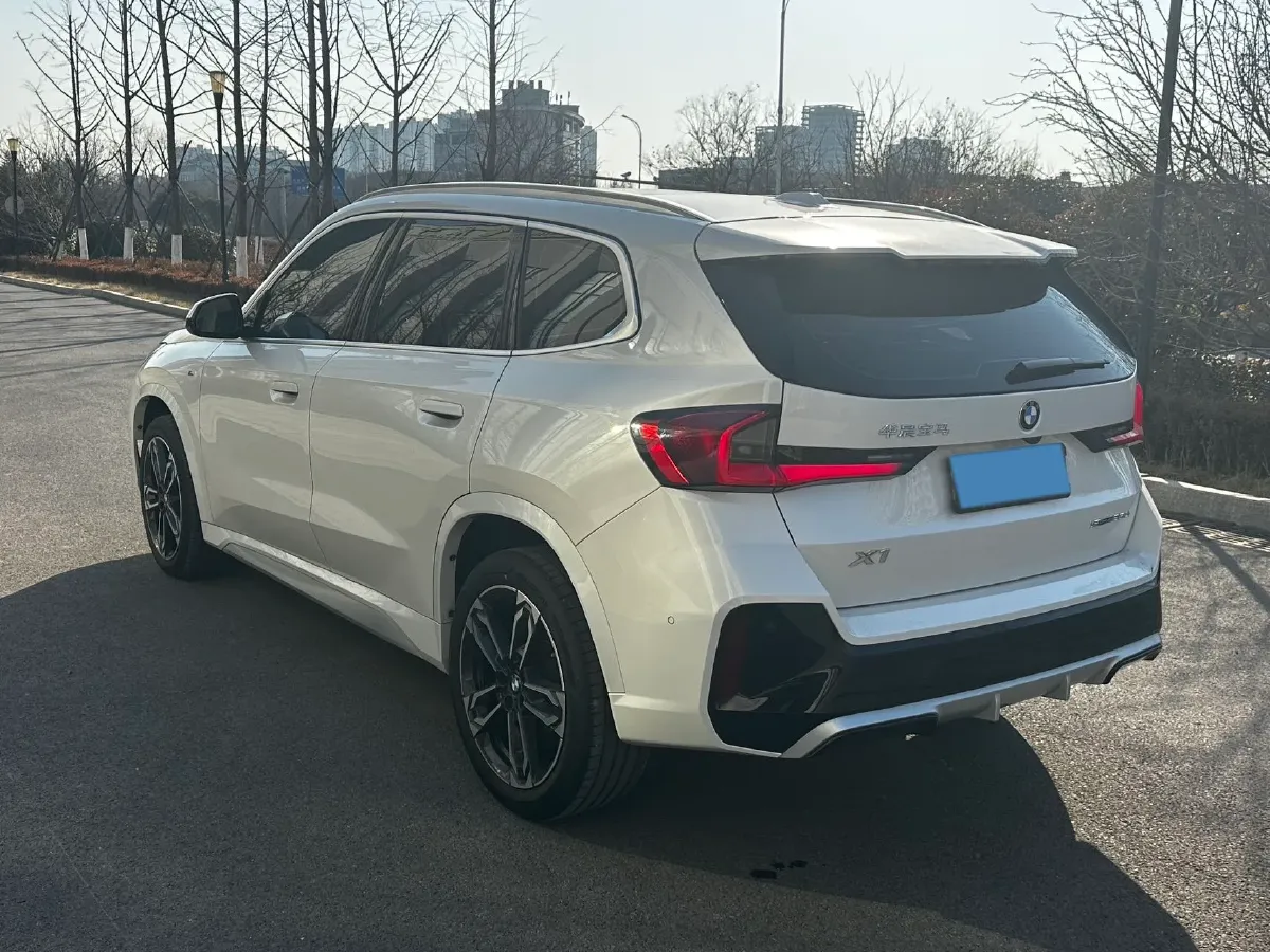 2024 BMW X1 2.0T 204HP L4 7DCT,autocango,china used car exporter,china ev exporter,chinese used car exporter,chinese used ev exporter