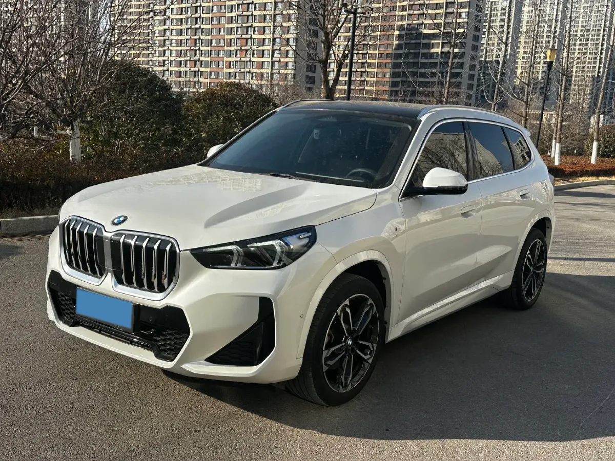 2024 BMW X1 2.0T 204HP L4 7DCT,autocango,china used car exporter,china ev exporter,chinese used car exporter,chinese used ev exporter