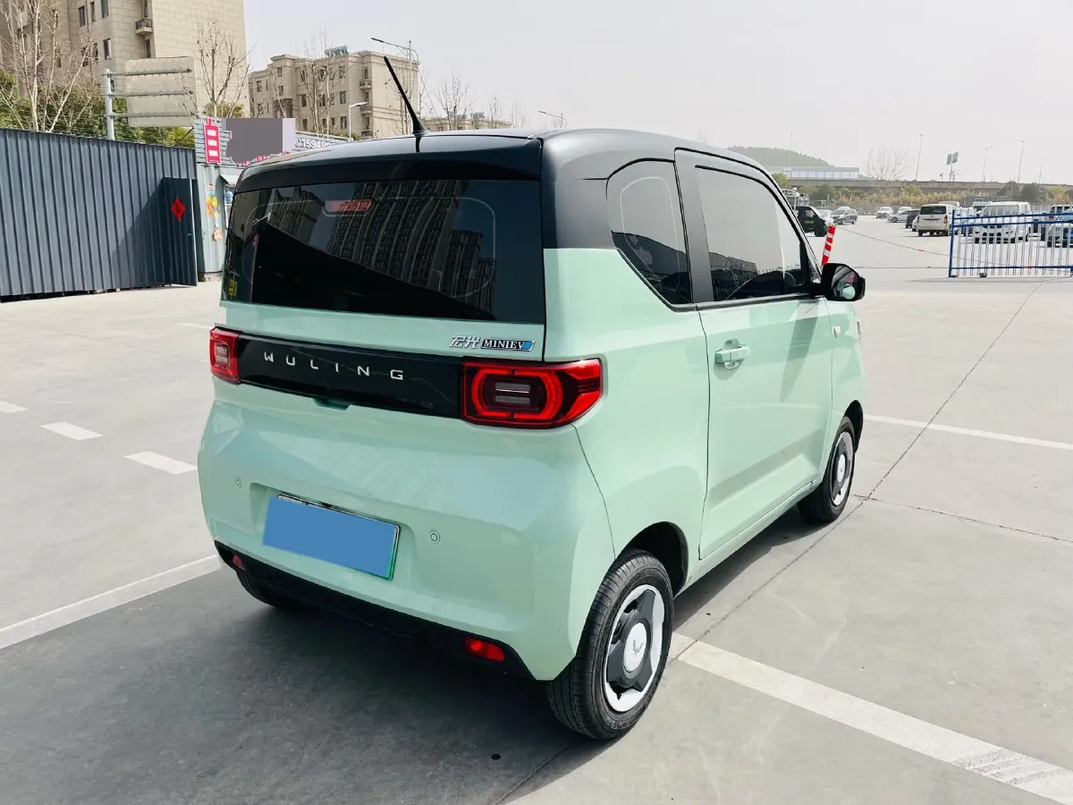 2022 WuLing HongGuang MINI EV BEV 13.9KWH,autocango,china used car exporter,china ev exporter,chinese used car exporter,chinese used ev exporter