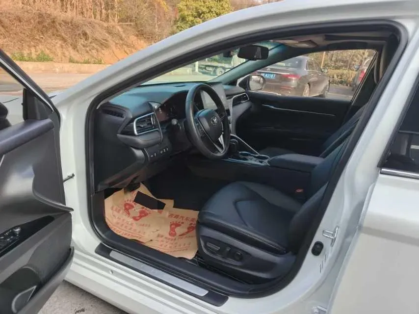 2021 Toyota Camry 2.5L 209HP L4 8AT,autocango,china used car exporter,china ev exporter,chinese used car exporter,chinese used ev exporter