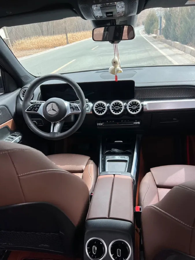 2025 Mercedes-Benz GLB Class 2.0T 190HP L4 8DCT,autocango,china used car exporter,china ev exporter,chinese used car exporter,chinese used ev exporter