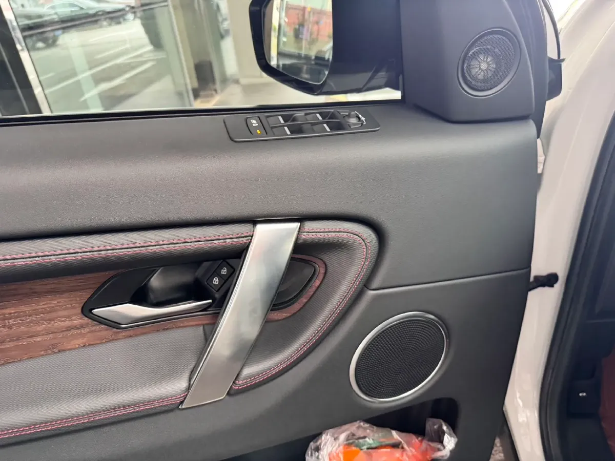 2022 Land Rover Discovery Sport 2.0T 249HP L4 9AT,autocango,china used car exporter,china ev exporter,chinese used car exporter,chinese used ev exporter