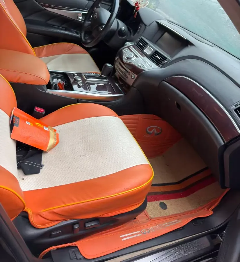 2019 Infiniti Q70 2.0T 211HP L4 7AT,autocango,china used car exporter,china ev exporter,chinese used car exporter,chinese used ev exporter