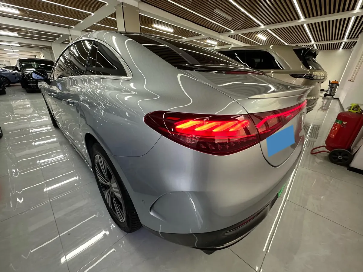 2022 Mercedes-Benz EQE Class BEV 96.1KWH,autocango,china used car exporter,china ev exporter,chinese used car exporter,chinese used ev exporter