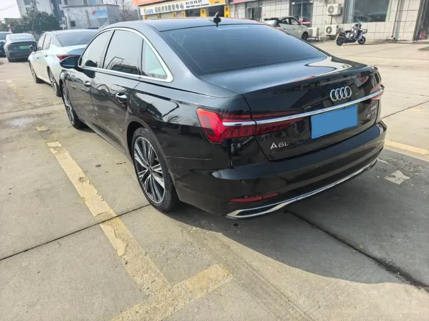 2024 Audi A6L 2.0T 245HP L4 7DCT,autocango,china used car exporter,china ev exporter,chinese used car exporter,chinese used ev exporter