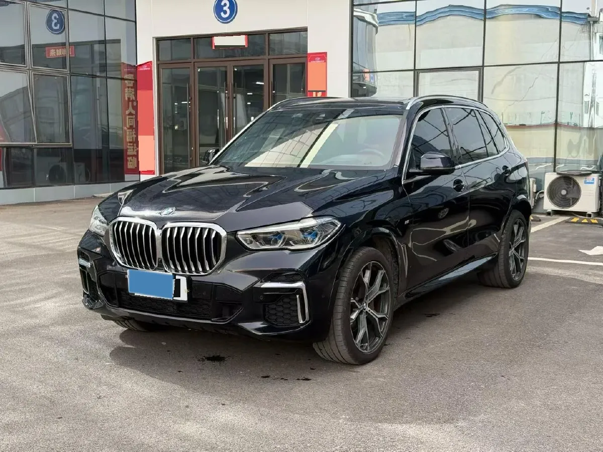 2022 BMW X5 3.0T 333HP L6 8AT,autocango,china used car exporter,china ev exporter,chinese used car exporter,chinese used ev exporter