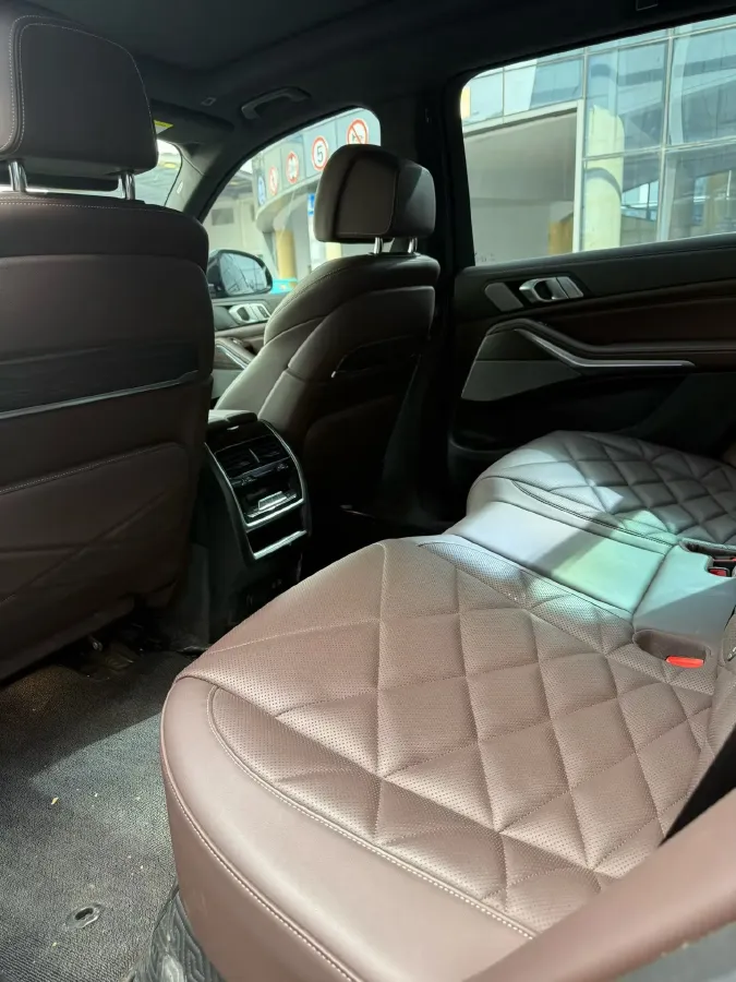 2022 BMW X5 3.0T 333HP L6 8AT,autocango,china used car exporter,china ev exporter,chinese used car exporter,chinese used ev exporter