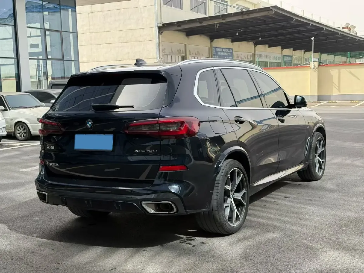 2022 BMW X5 3.0T 333HP L6 8AT,autocango,china used car exporter,china ev exporter,chinese used car exporter,chinese used ev exporter