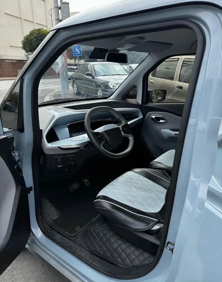 2021 WuLing Nano EV BEV 28KWH,autocango,china used car exporter,china ev exporter,chinese used car exporter,chinese used ev exporter