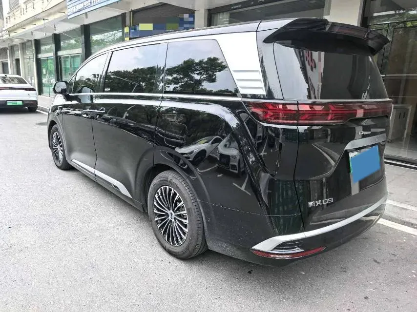 2025 Denza D9 1.5T 156HP L4 E-CVT PHEV 40KWH,autocango,china used car exporter,china ev exporter,chinese used car exporter,chinese used ev exporter