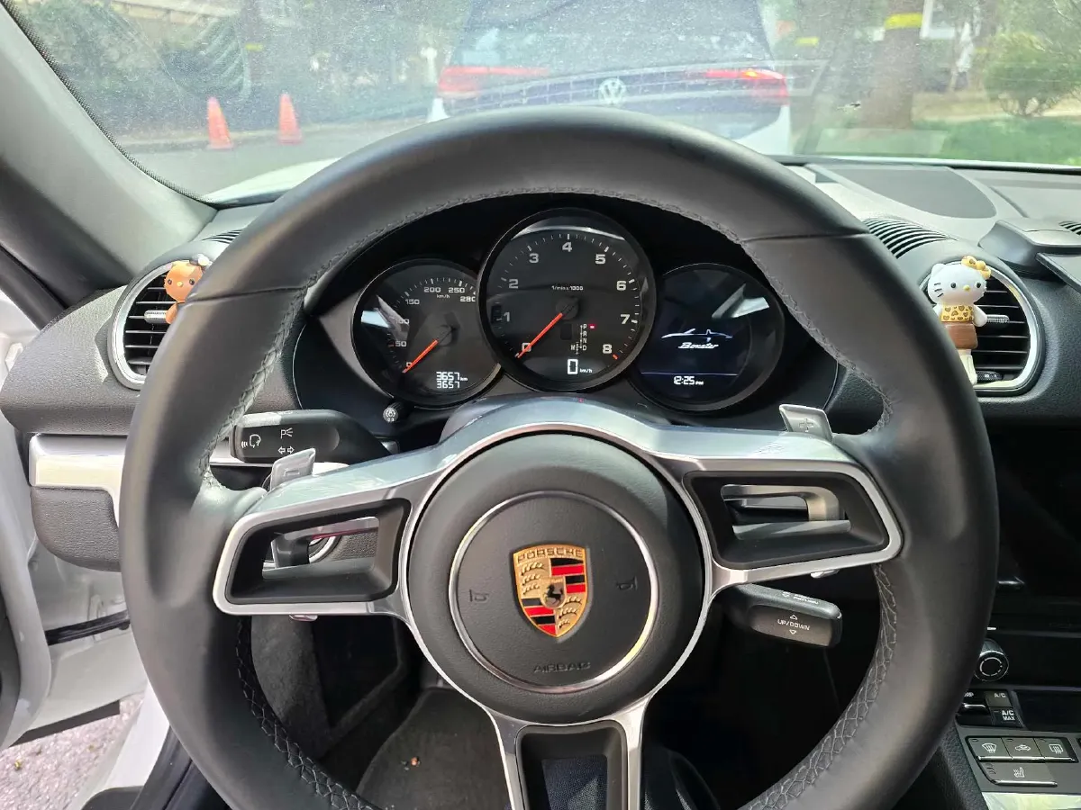 2022 Porsche 718 2.0T 250HP H4 7DCT,autocango,china used car exporter,china ev exporter,chinese used car exporter,chinese used ev exporter