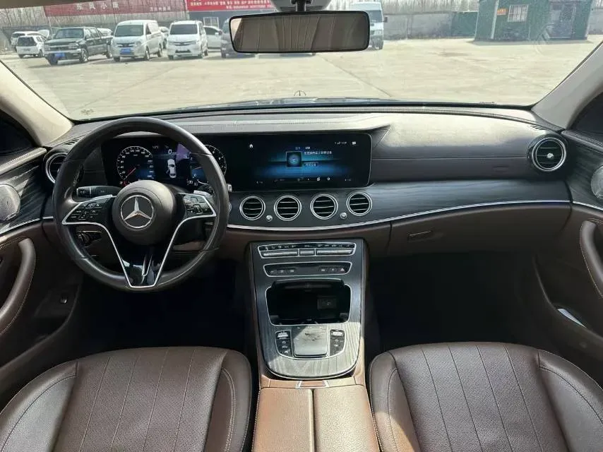2022 Mercedes-Benz E Class 2.0T 258HP L4 9AT,autocango,china used car exporter,china ev exporter,chinese used car exporter,chinese used ev exporter