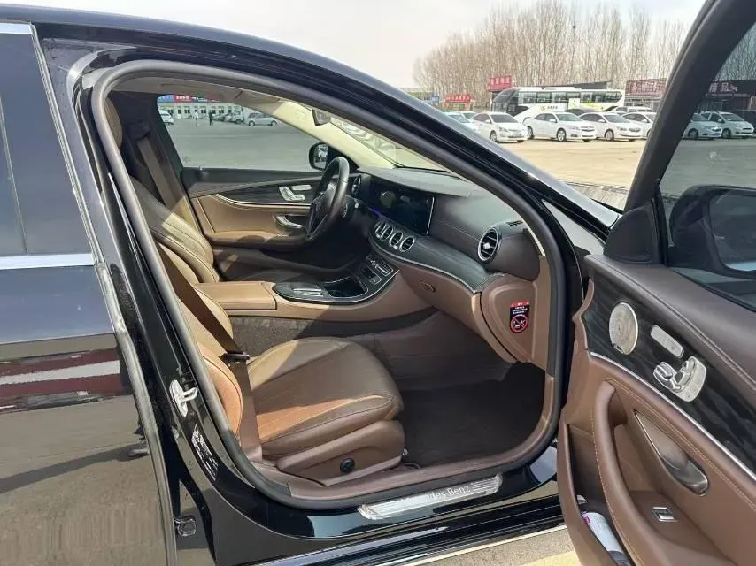 2022 Mercedes-Benz E Class 2.0T 258HP L4 9AT,autocango,china used car exporter,china ev exporter,chinese used car exporter,chinese used ev exporter