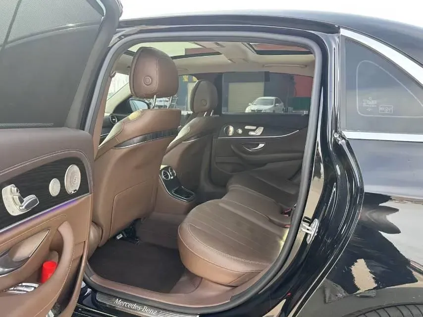 2022 Mercedes-Benz E Class 2.0T 258HP L4 9AT,autocango,china used car exporter,china ev exporter,chinese used car exporter,chinese used ev exporter