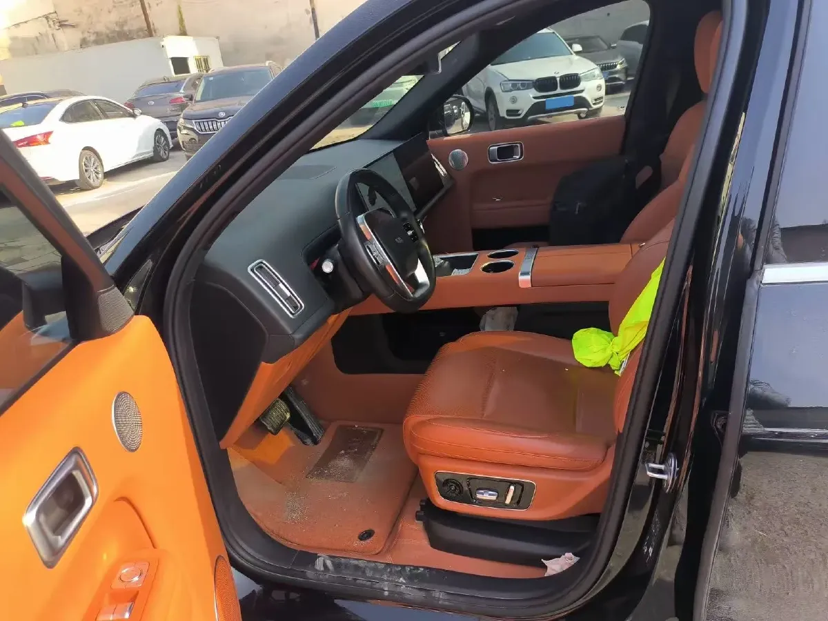 2024 Land Rover Range Rover Evoque 1.5T 200HP L3 8AT PHEV 15.5KWH,autocango,china used car exporter,china ev exporter,chinese used car exporter,chinese used ev exporter