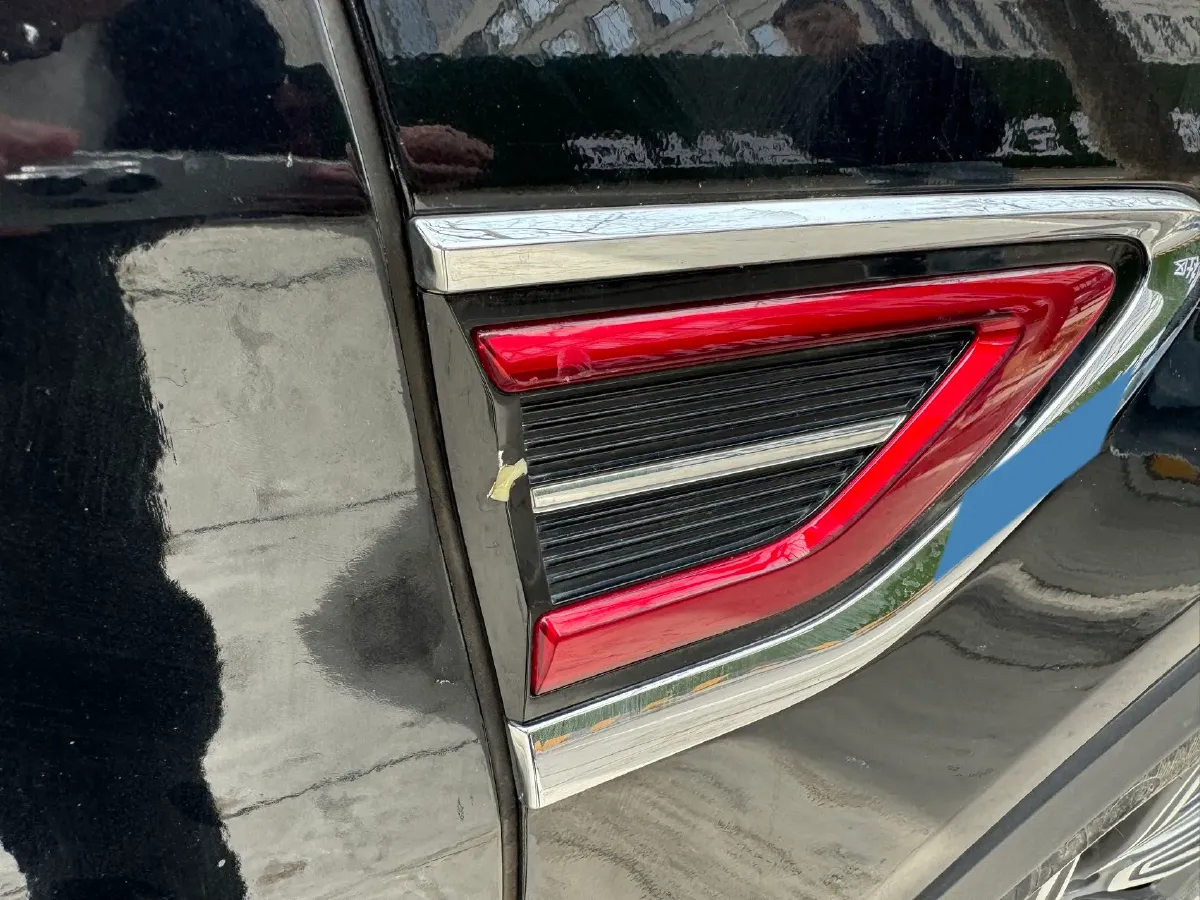 2022 HongQi HS5 2.0T 224HP L4 6AT,autocango,china used car exporter,china ev exporter,chinese used car exporter,chinese used ev exporter