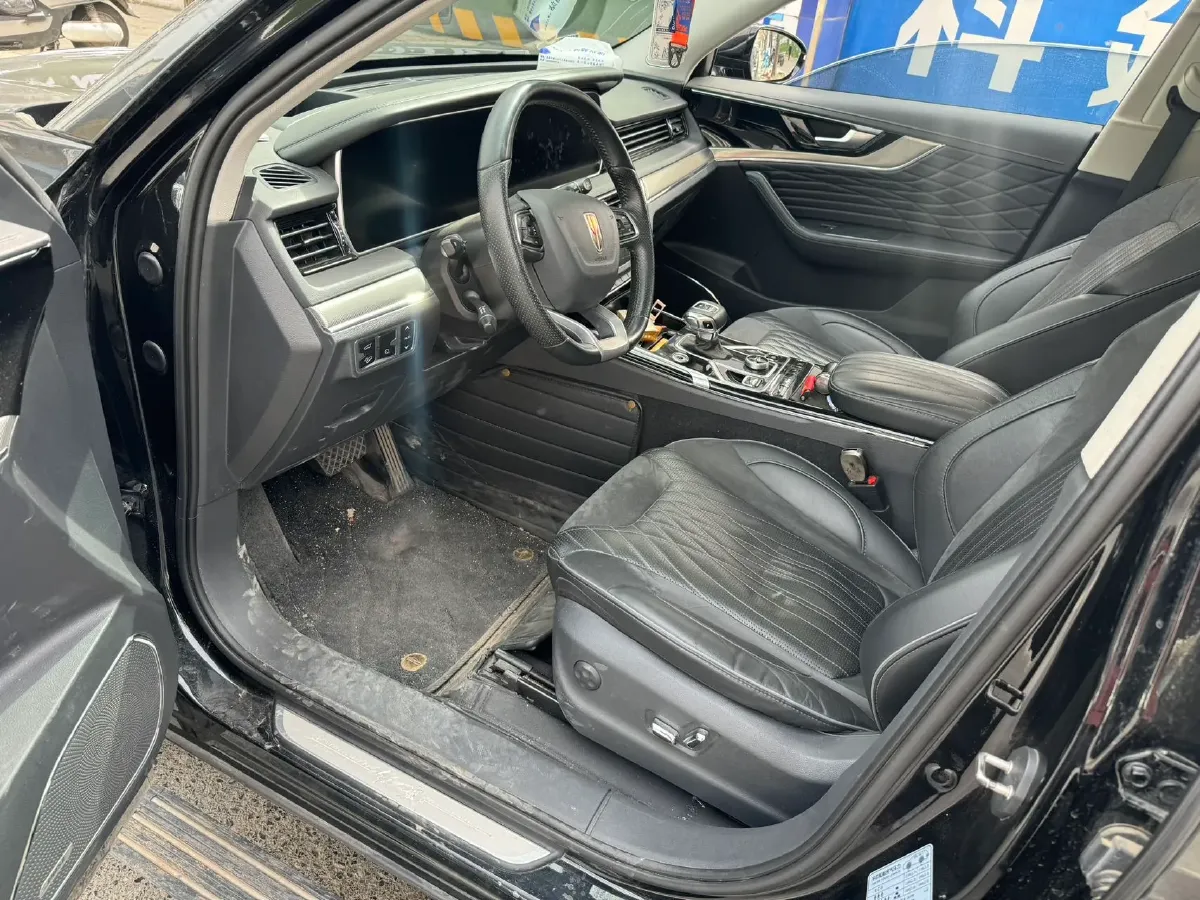 2022 HongQi HS5 2.0T 224HP L4 6AT,autocango,china used car exporter,china ev exporter,chinese used car exporter,chinese used ev exporter