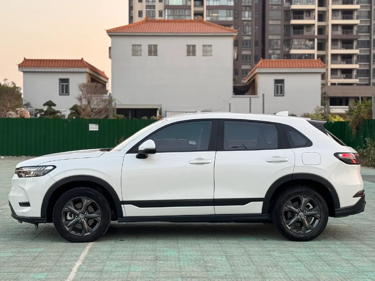 2023 Honda HR-V 1.5T 182HP L4 CVT,autocango,china used car exporter,china ev exporter,chinese used car exporter,chinese used ev exporter