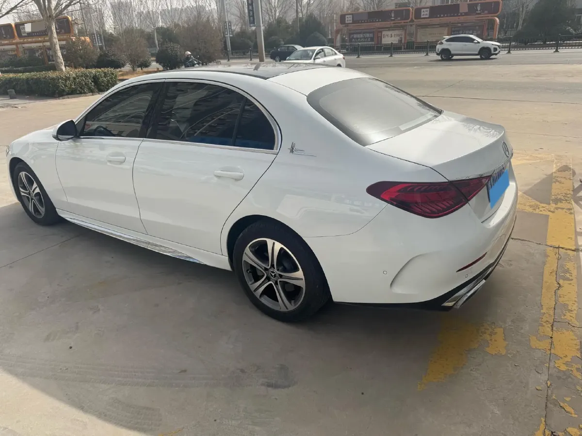 2022 Mercedes-Benz C Class 1.5T 170HP L4 9AT,autocango,china used car exporter,china ev exporter,chinese used car exporter,chinese used ev exporter
