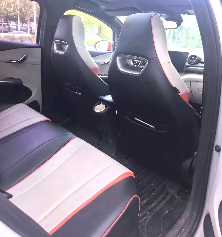 2021 Ford Escort 1.5L 122HP L3 6AT,autocango,china used car exporter,china ev exporter,chinese used car exporter,chinese used ev exporter