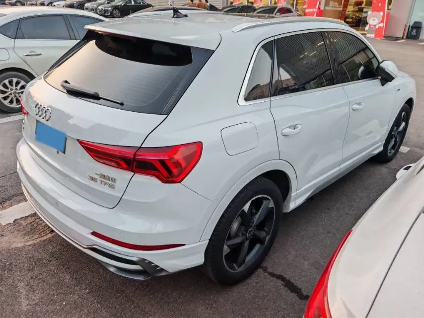 2022 Audi Q3 1.4T 150HP L4 7DCT,autocango,china used car exporter,china ev exporter,chinese used car exporter,chinese used ev exporter