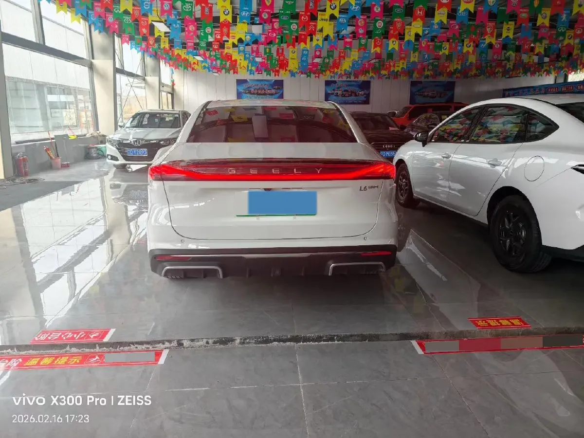 2025 Geely Galaxy A7 1.5L 112HP L4 1DHT PHEV,autocango,china used car exporter,china ev exporter,chinese used car exporter,chinese used ev exporter