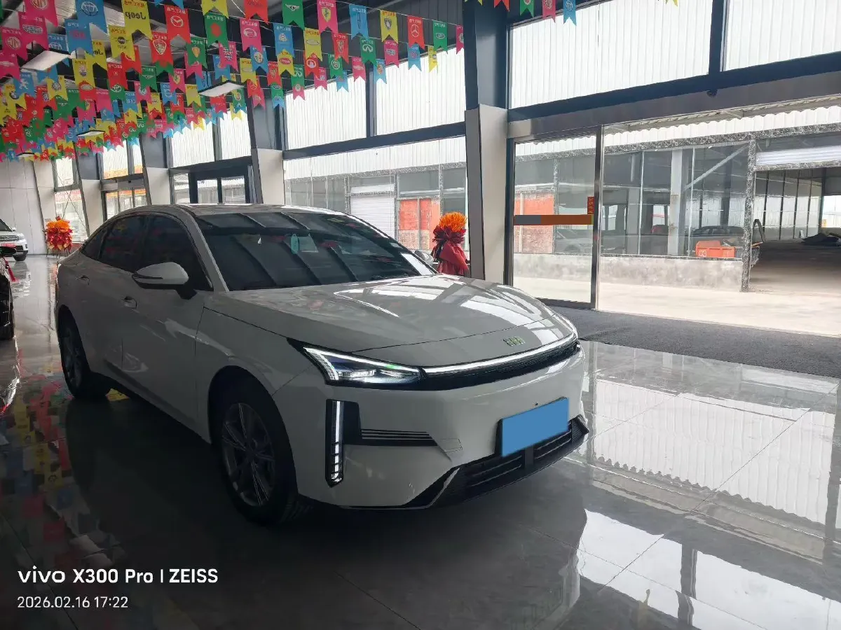 2025 Geely Galaxy A7 1.5L 112HP L4 1DHT PHEV,autocango,china used car exporter,china ev exporter,chinese used car exporter,chinese used ev exporter