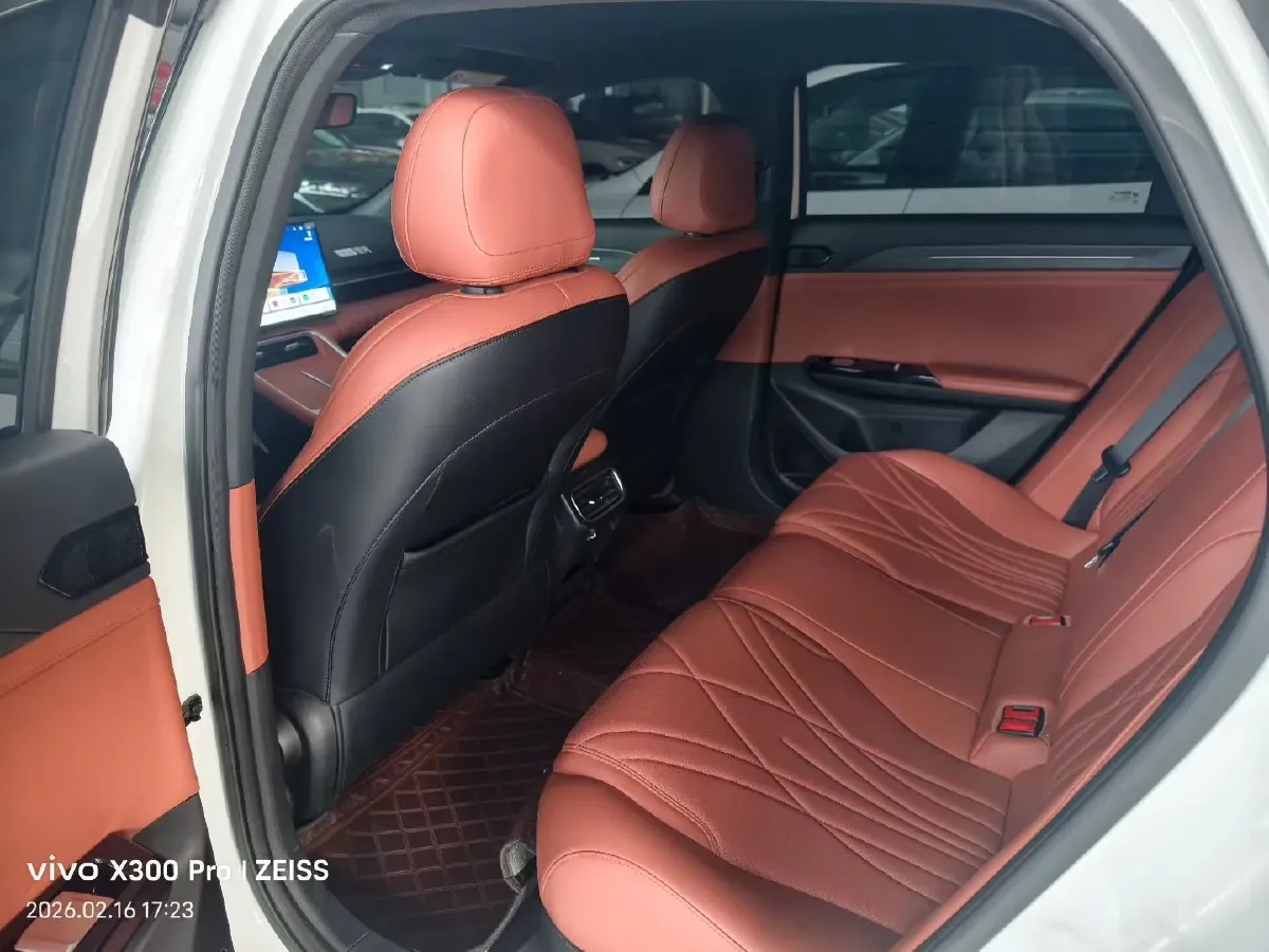 2025 Geely Galaxy A7 1.5L 112HP L4 1DHT PHEV,autocango,china used car exporter,china ev exporter,chinese used car exporter,chinese used ev exporter