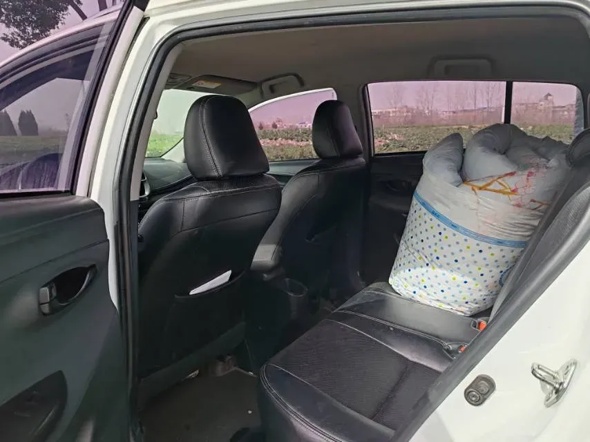 2020 Toyota Yaris L 1.5L 110HP L4 CVT,autocango,china used car exporter,china ev exporter,chinese used car exporter,chinese used ev exporter