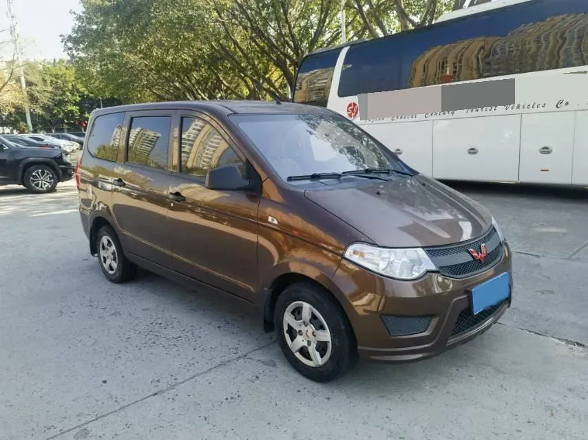 2020 WuLing HongGuang V 1.2L 76HP L4 5MT,autocango,china used car exporter,china ev exporter,chinese used car exporter,chinese used ev exporter