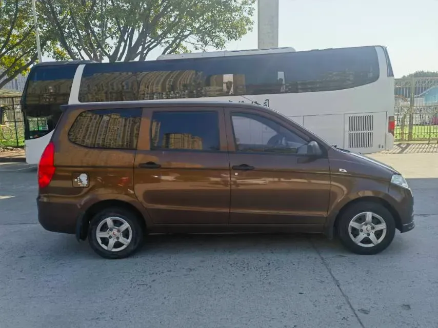 2020 WuLing HongGuang V 1.2L 76HP L4 5MT,autocango,china used car exporter,china ev exporter,chinese used car exporter,chinese used ev exporter