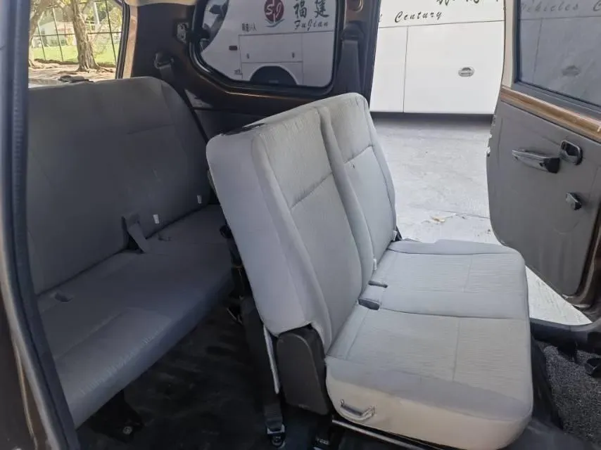 2020 WuLing HongGuang V 1.2L 76HP L4 5MT,autocango,china used car exporter,china ev exporter,chinese used car exporter,chinese used ev exporter