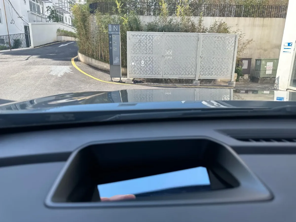 2022 ChangAn CS75 Plus 2.0T 233HP L4 8AT,autocango,china used car exporter,china ev exporter,chinese used car exporter,chinese used ev exporter