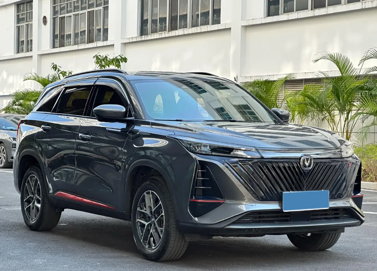 2022 ChangAn CS75 Plus 2.0T 233HP L4 8AT,autocango,china used car exporter,china ev exporter,chinese used car exporter,chinese used ev exporter